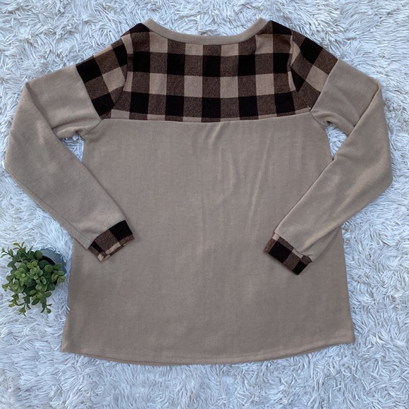 Sew In Love Plaid Hacci Top 💗 Tan & Brown - Picture 4 of 13